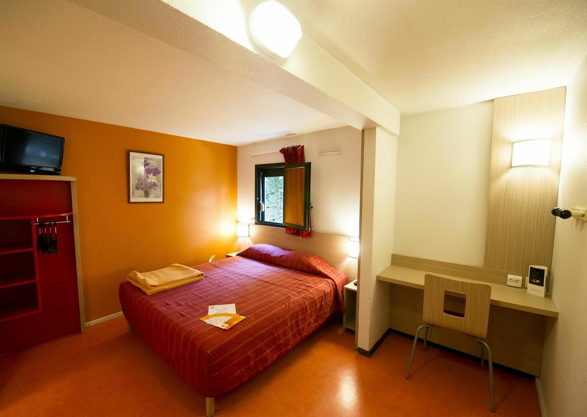 Premiere Classe Orleans Ouest - La Chapelle St Mesmin Екстериор снимка